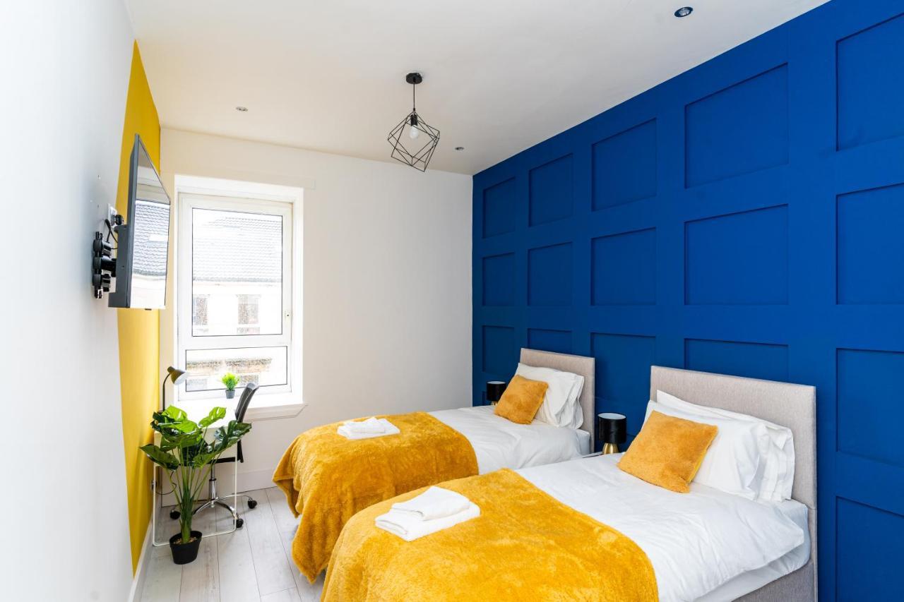 Cheerful 2 Bedroom Homely Apartment, Sleeps 6 Guest Comfy, 3X Double Bed, Parking, Free Wifi, Suitable For Business, Leisure Guest,Glasgow, Glasgow West End, Near City Centre Esterno foto