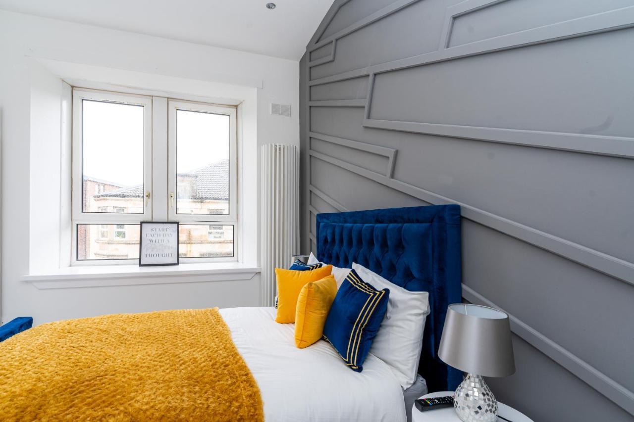 Cheerful 2 Bedroom Homely Apartment, Sleeps 6 Guest Comfy, 3X Double Bed, Parking, Free Wifi, Suitable For Business, Leisure Guest,Glasgow, Glasgow West End, Near City Centre Esterno foto